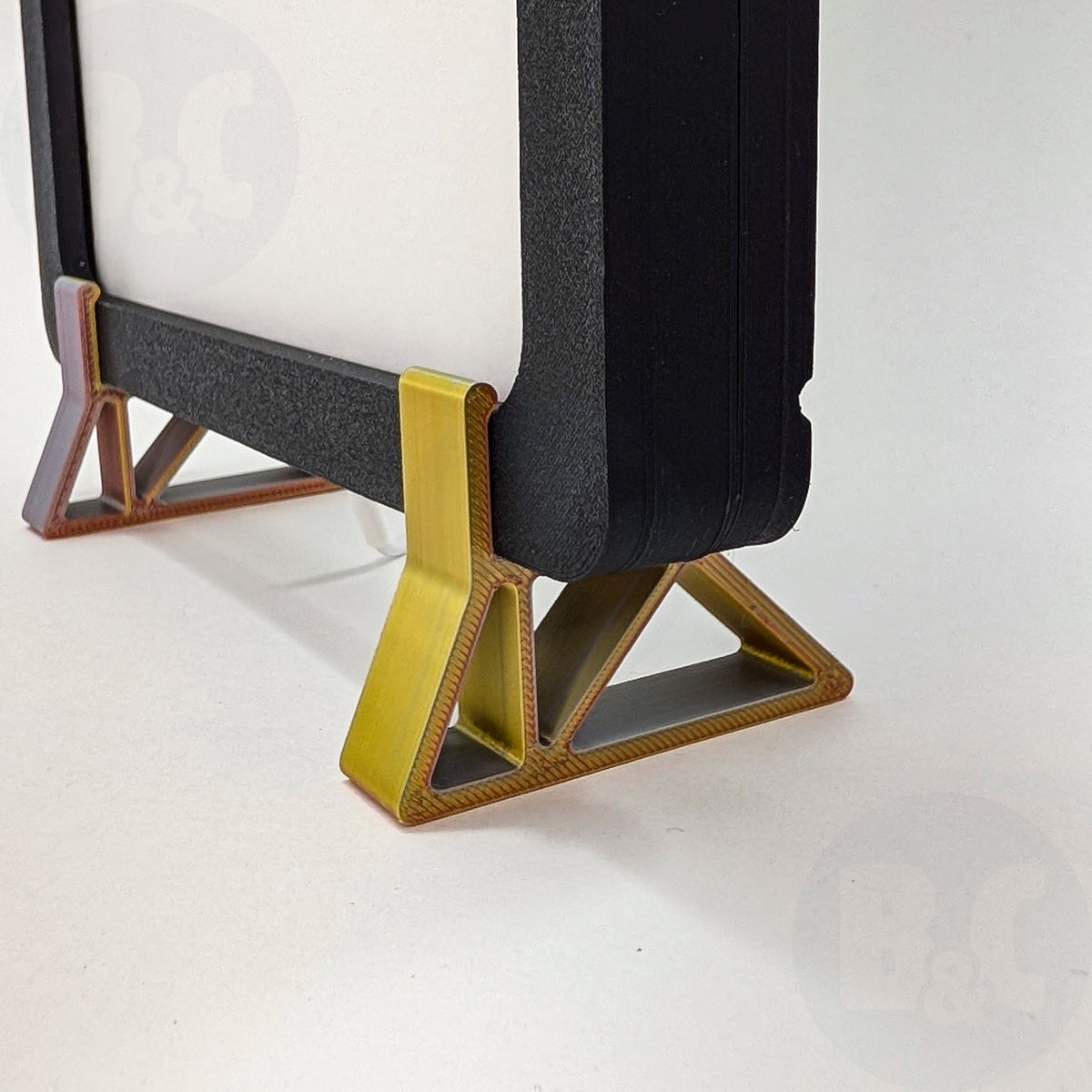 Tri-Color Metallic Frame Feet