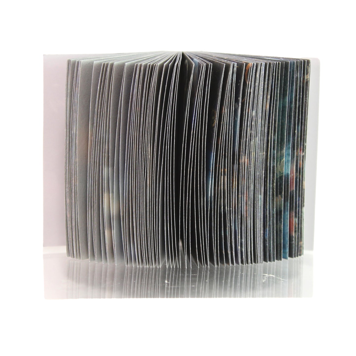 Archive Vol. 017 - Sea of Stars Falling | Mini Library